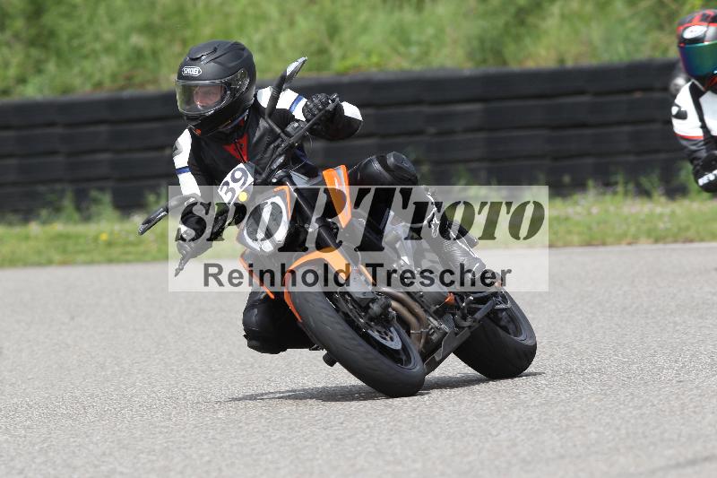 Archiv-2025/10 23.04.2025 Cornu Master School ADR/rot-rouge/39